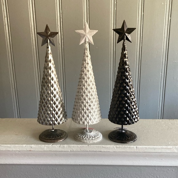 NWT Set of 3- Bronze, White & Silver 14” Metal Christmas Tree Decorations - Picture 8 of 16